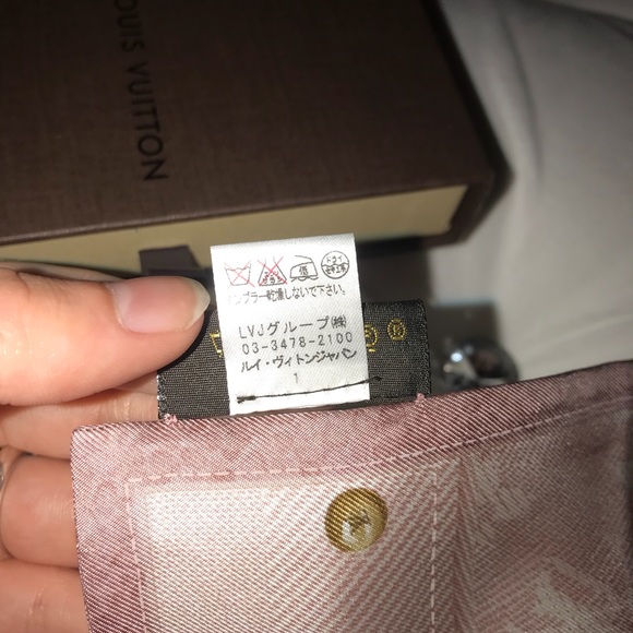 EUC Authentic Louis Vuitton Light Pink Bandeau - Picture 6 of 8